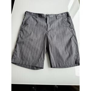 Under Armour Men's Gray Flat Front Shorts Size 38